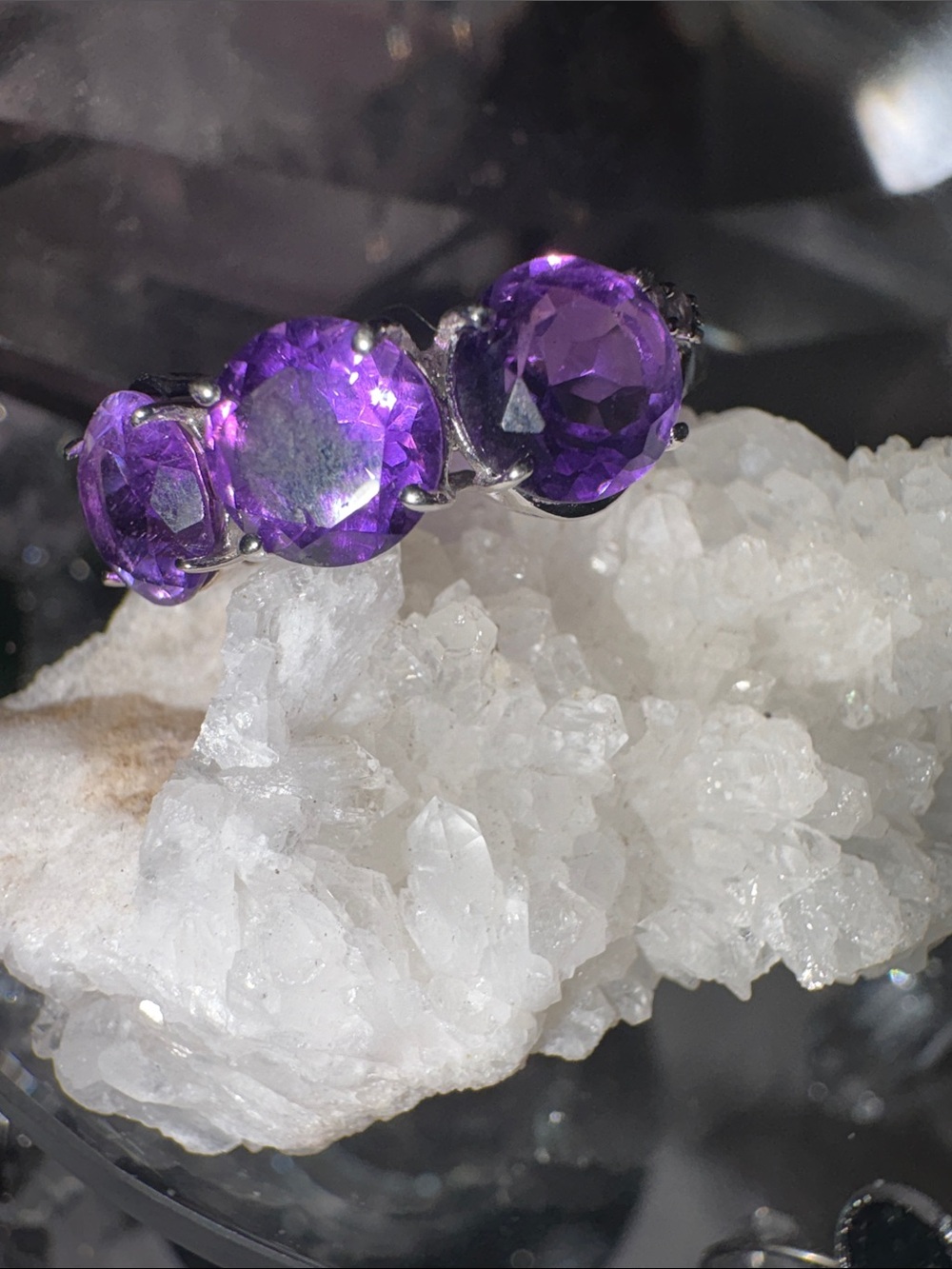 Silver Three-Stone Amethyst Ring on 925 $ Firm